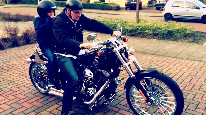 Harley Davidson Breakout Bassani Sound