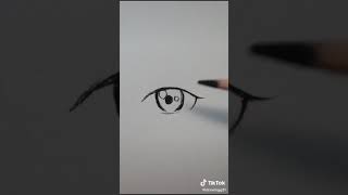 طريقة رسم العين