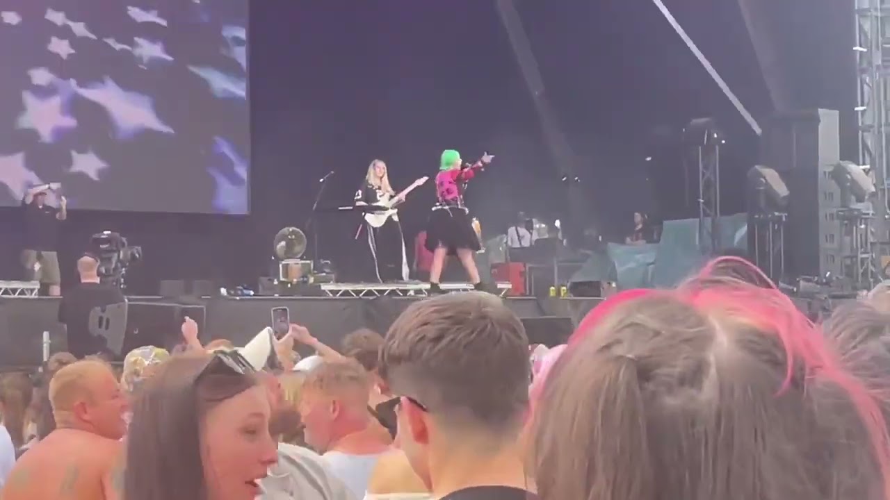 Issey Cross Leeds Festival 2025