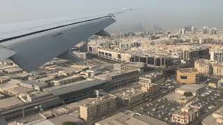 Landing at dxb Dubai airport by Emirates airline B 777-300ER 2021
