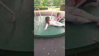 Dizzy wizzy Spinning  👭 #park #playground # parkfun #sisters #dizzy