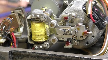 LDM #56: Teardown and tests of a vintage Bendix Aircraft Barometric Altitude Control