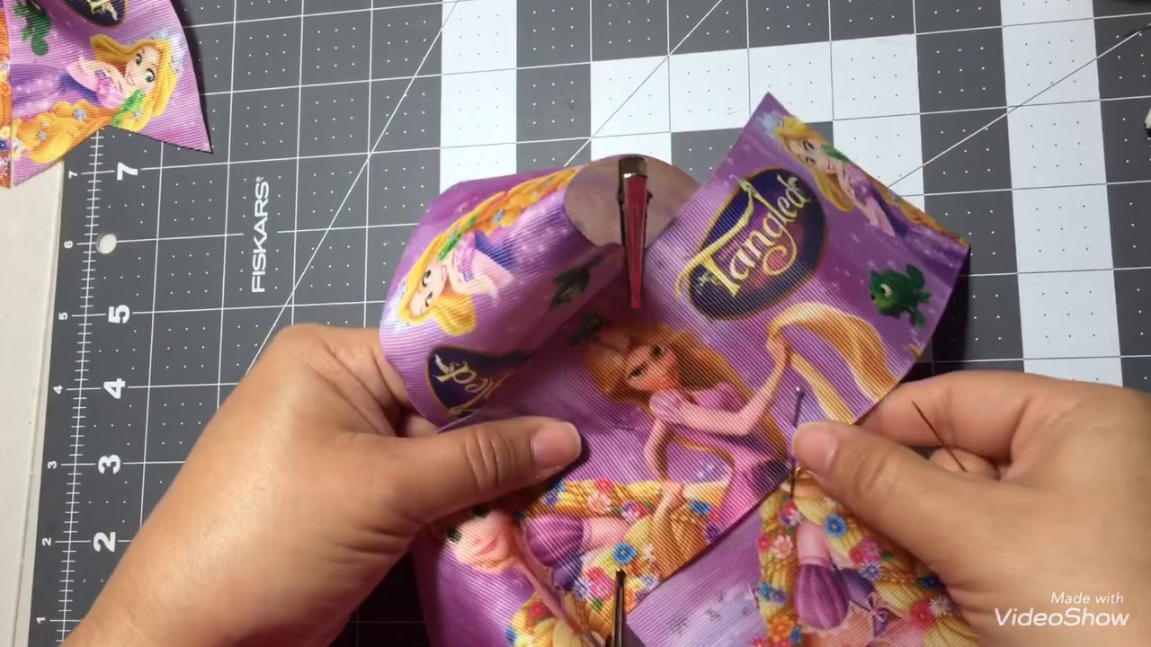 Cheer bow 