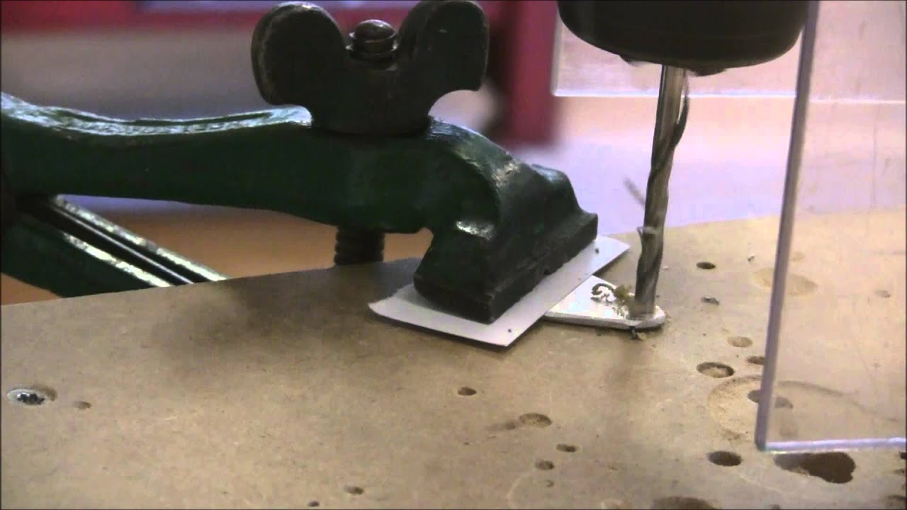 Pelarborrmaskin Borra i metall