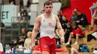 A. Gardziola (POL) vs A. Stankevicius (LTU) 82kg. Men greco-roman wrestling.