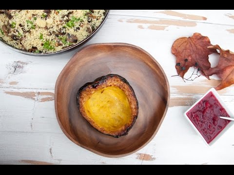 Couscous Stuffed Acorn Squash | Easy and fancy Thanksgiving meal!
