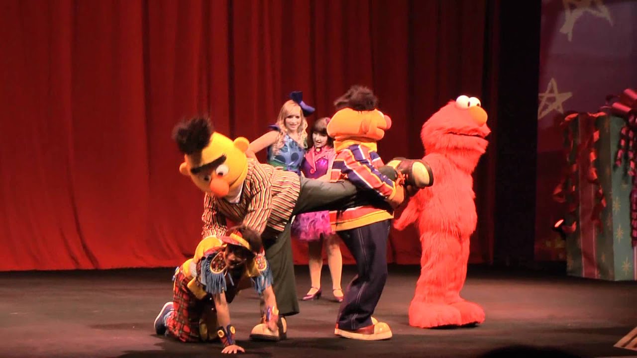 USJ Sesame Street Happy Suprise