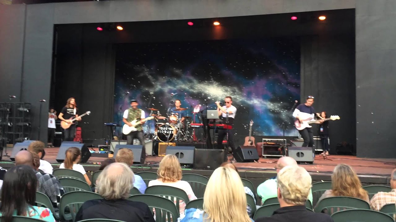 Funk #49 - Mimi Knowles with Foreign Figures - A Night of Eagles' Songs Concert