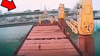 11 Barcos Captados DESTROZANDO Puentes