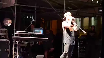 Mike Posner performing Cooler Than Me (LIVE)