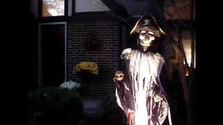 Fitco Halloween Swaying Pirate