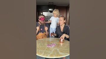 Cuộc Chiến Thú Vị Giữa Vợ Chồng và Cậu Con Trai - Video Hài Hước Đầy Niềm Vui! #hàihước #yeuthuong