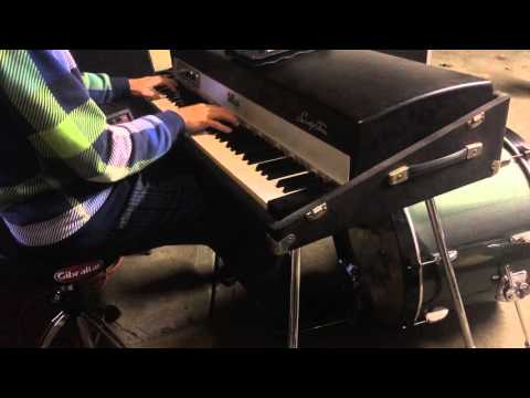 Linus & Lucy - Tom Simek (plays Vince Guaraldi)
