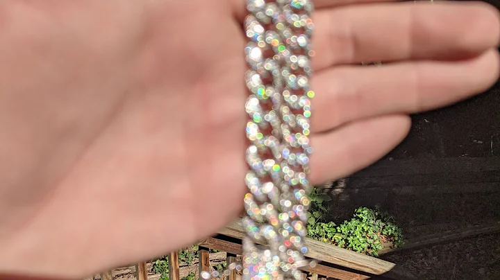 Harlembling MOISSANITE/CZ comparison:Sunlight test