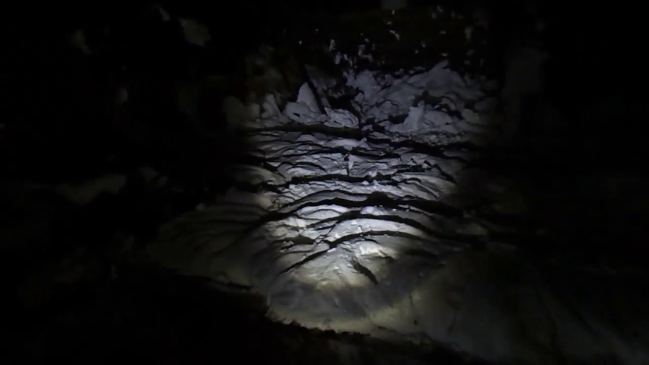 Пеноизол . Видео 2. утепление своего чердака жидким пенопластом ...