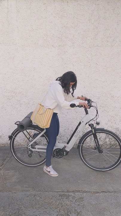 Que tal trocar o ritmo da cidade pelo seu? A Bike Ella te dá liberdade pra ir e vir no seu tempo. 🚲