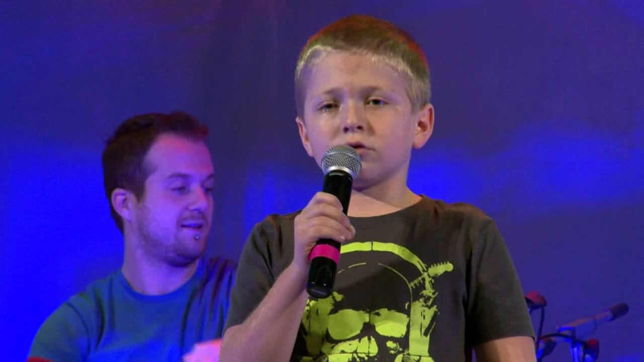 Finále Hviezdička 2013 - Adrian Rendek - YouTube