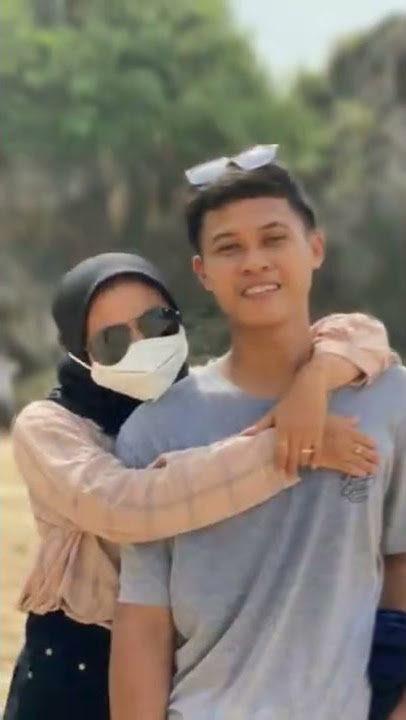 story wa bucin pantai indrayanti