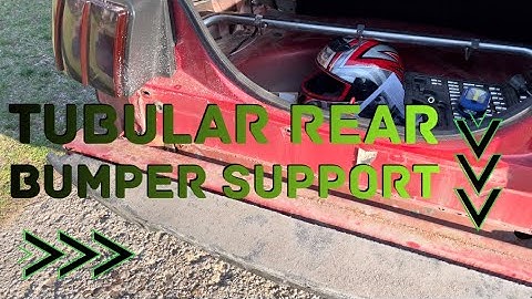 Tubular rear bumper support on the Mustang