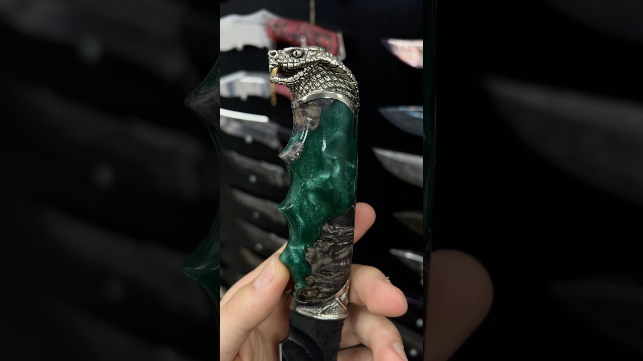 Нож змея 🐍 