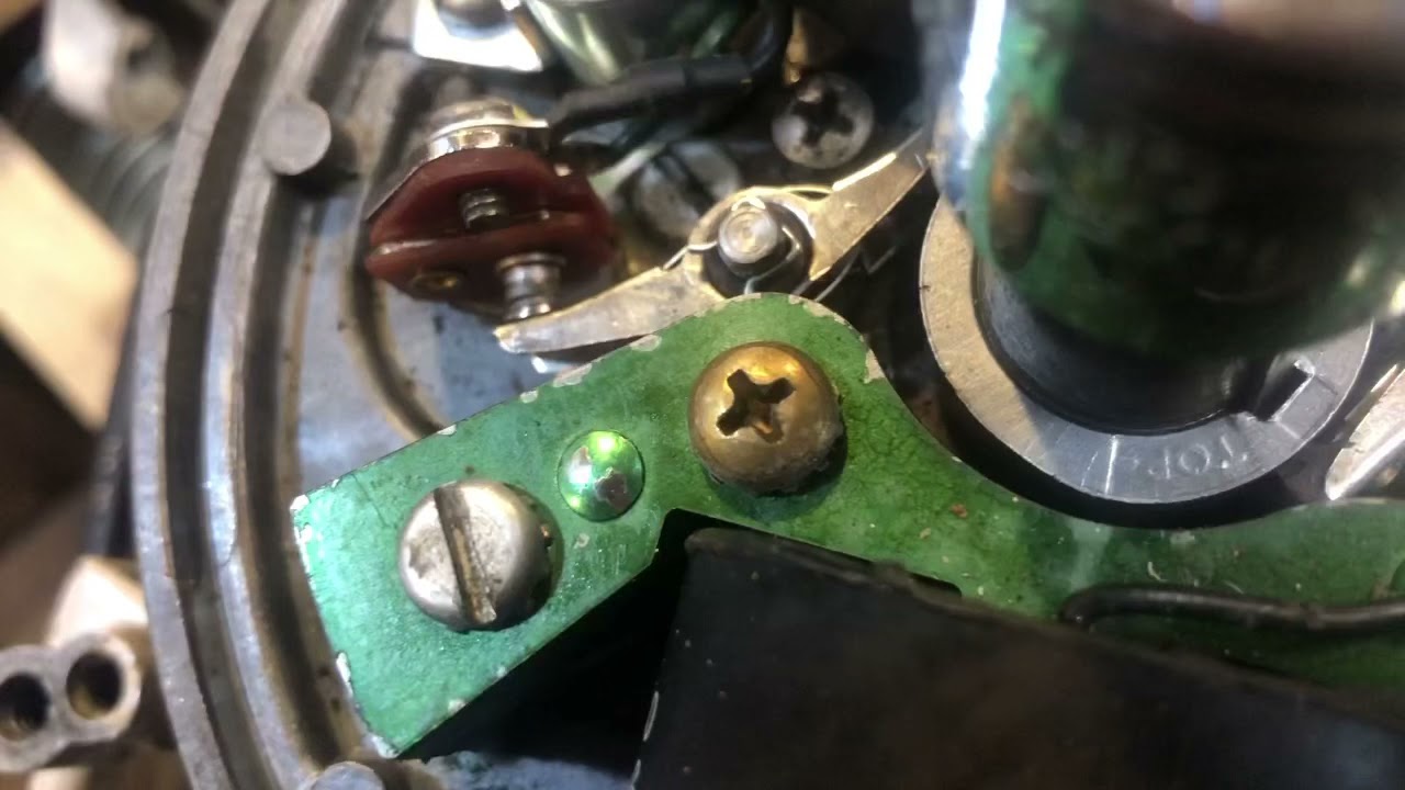 How to Set Points Using Feeler Gauges Vintage Outboard Motors 1961 10 HP Johnson