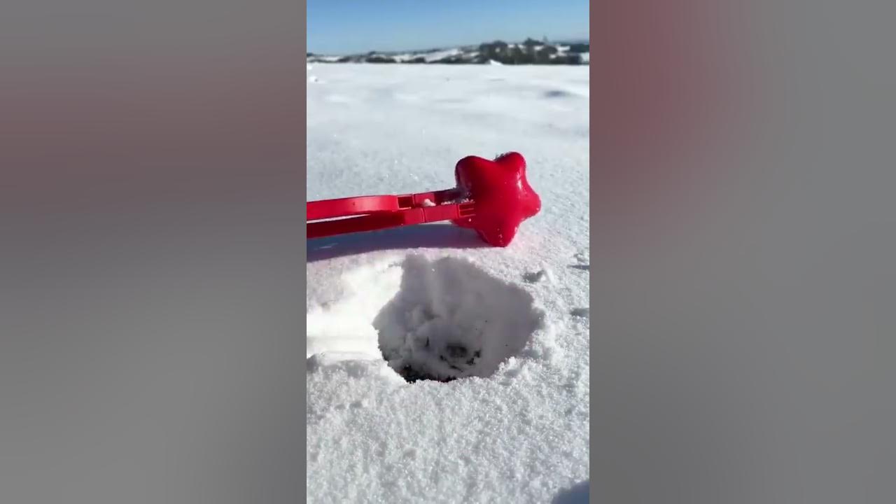 Snowball fight but make it aesthetic 💫 #satisfying #snow