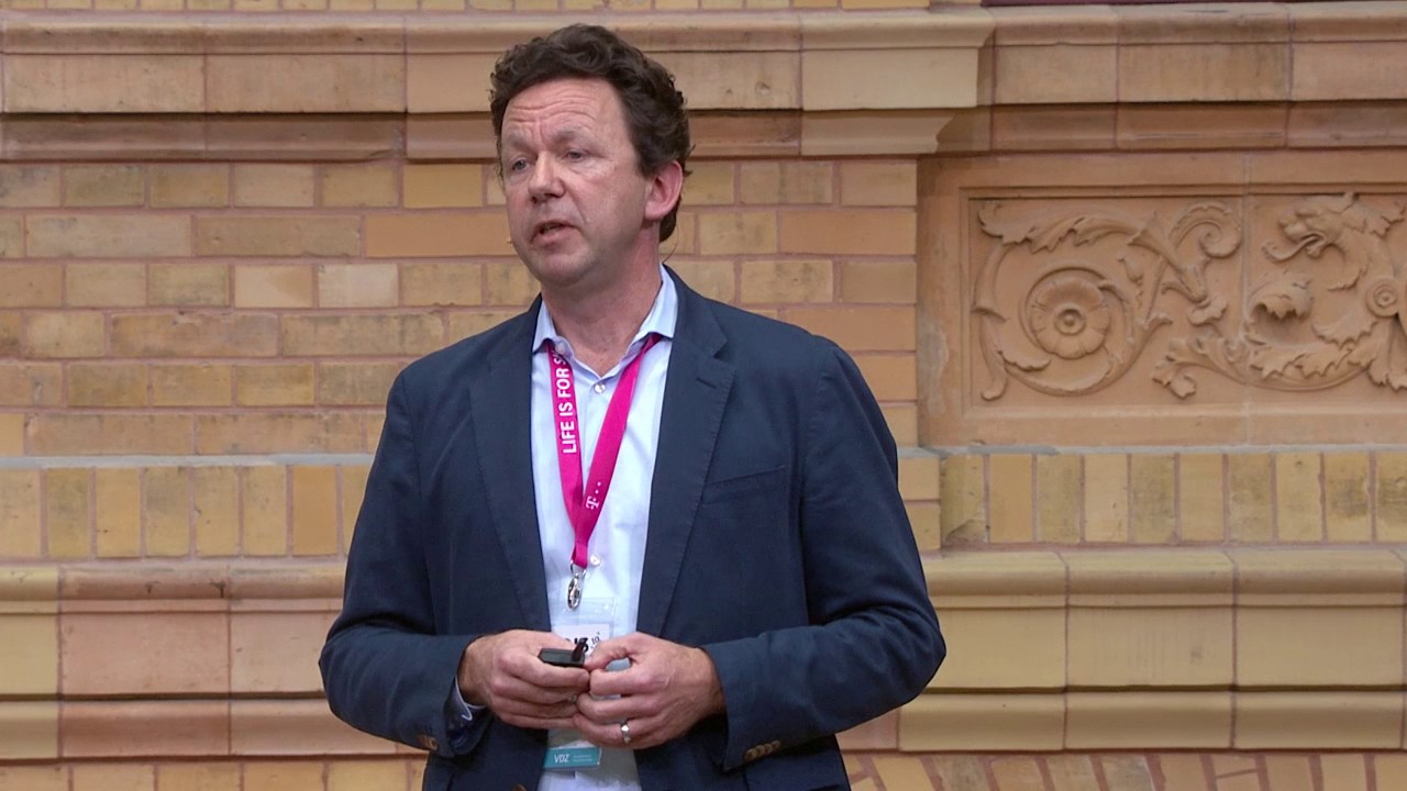 Lakestar's Chrstoph Schuh speaks at Digital Innovators' Summit 2017