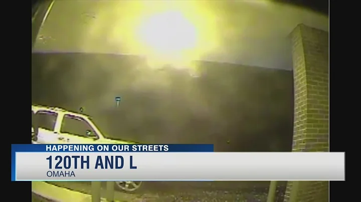 Suspects caught on video trying to break into ATM