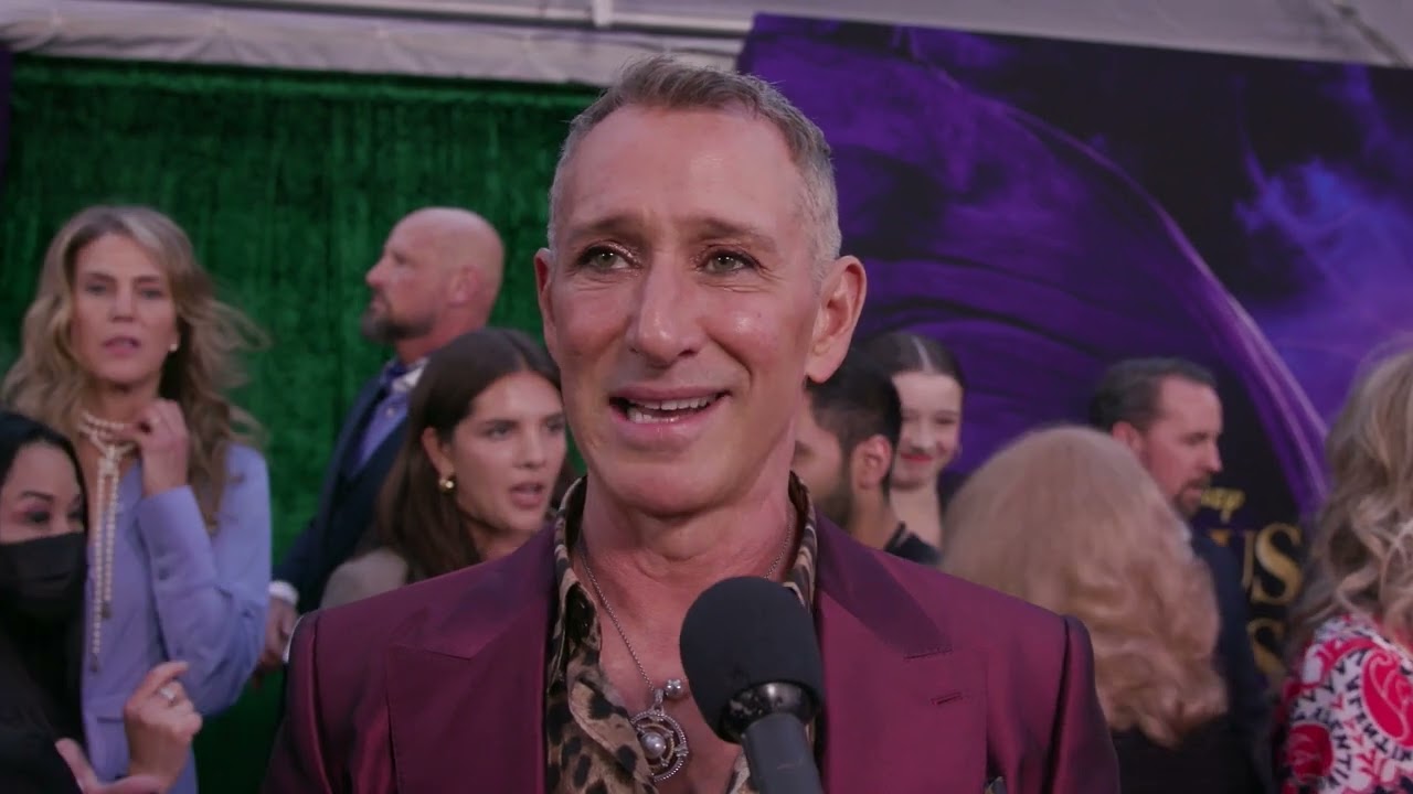 Hocus Pocus 2 Adam Shankman Executive Producer YouTube