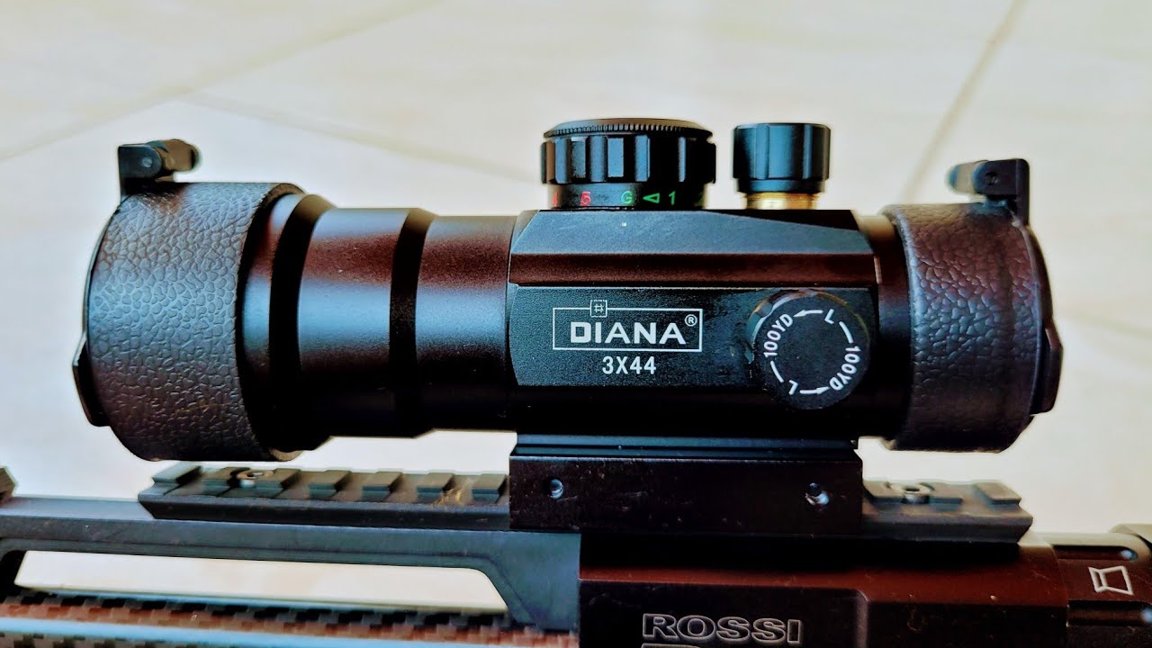 Red Dot Diana 3x44 instalado na Rossi R8