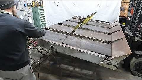 SKU 214494 High Speed Scrap Cut Off Discharge Conveyor 147FPM 208-230/460V 117" x 66"