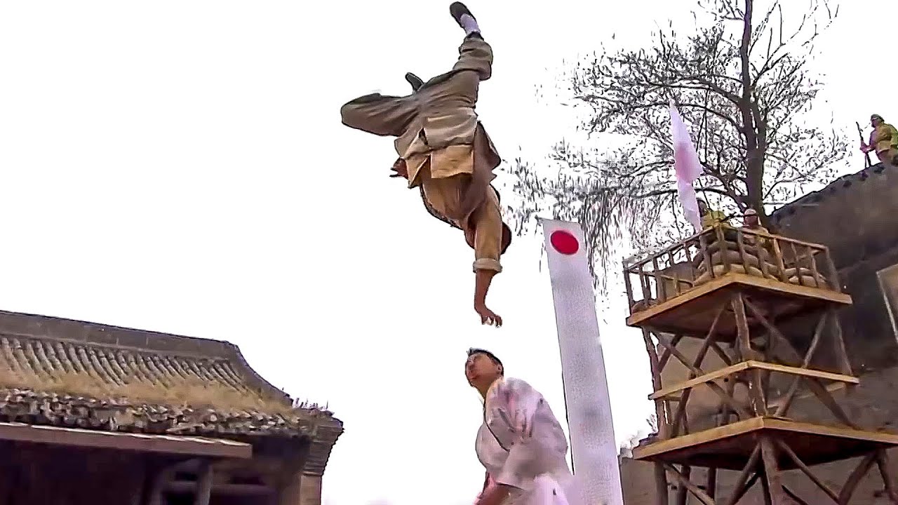 Кунг -фу, мальчик прыгает на 10 метров! Атаковать злого воина. как орла.