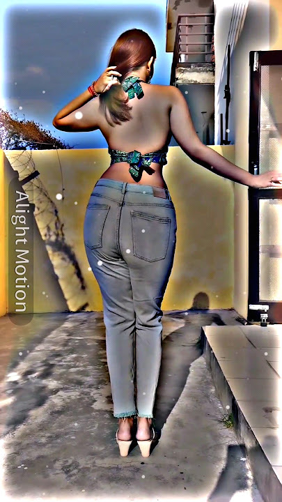 dr neha chauhan jeans back looks. #style #fashion #friends #youtubeshorts