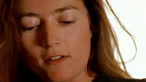 Dana Lixenberg - Photographer and her camera