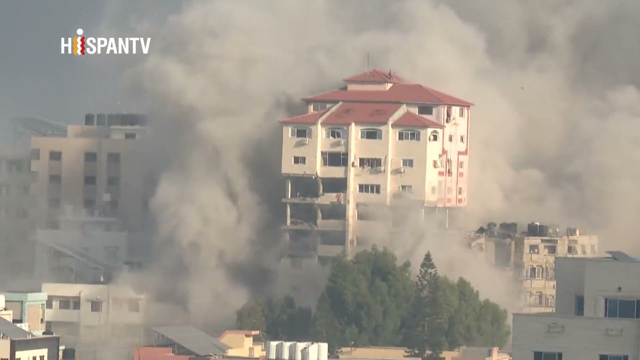 Corresponsal de HispanTV en Gaza presencia ataque israelí en vivo