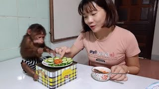 Mom Cooks GAC Sticky Rice For Monkey Doo | Thanksgiving Day