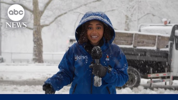 How New Yorkers Are Weathering Massive Winter Storm A Heavy Wet Snow