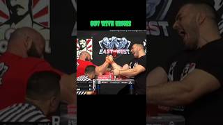 Ermes's back pressure destroyed Dave's side pressure #armwrestling#trending#edit.
