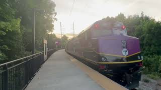 MBTA 1029 departing Weymouth Station
