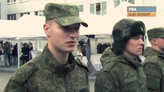 Новая форма для российской армии: испытание брандспойтом и полосой препятствий Новая форма для российской армии: испытание брандспойтом и полосой препятствий