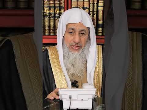 إذا فاتتني صلاة المغرب وعندما دخلت المسجد كانوا يصلون العشاء هل أصلي معهم أم أصلي المغرب 