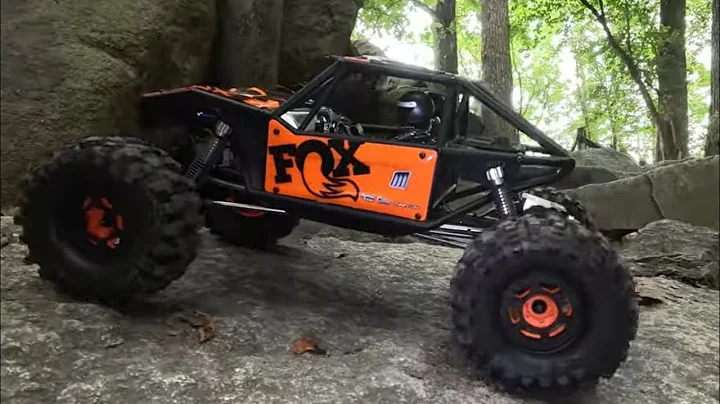 Capra 1.9 4WS UTB10 Pros and Cons Solo RC Crawler Trail Run