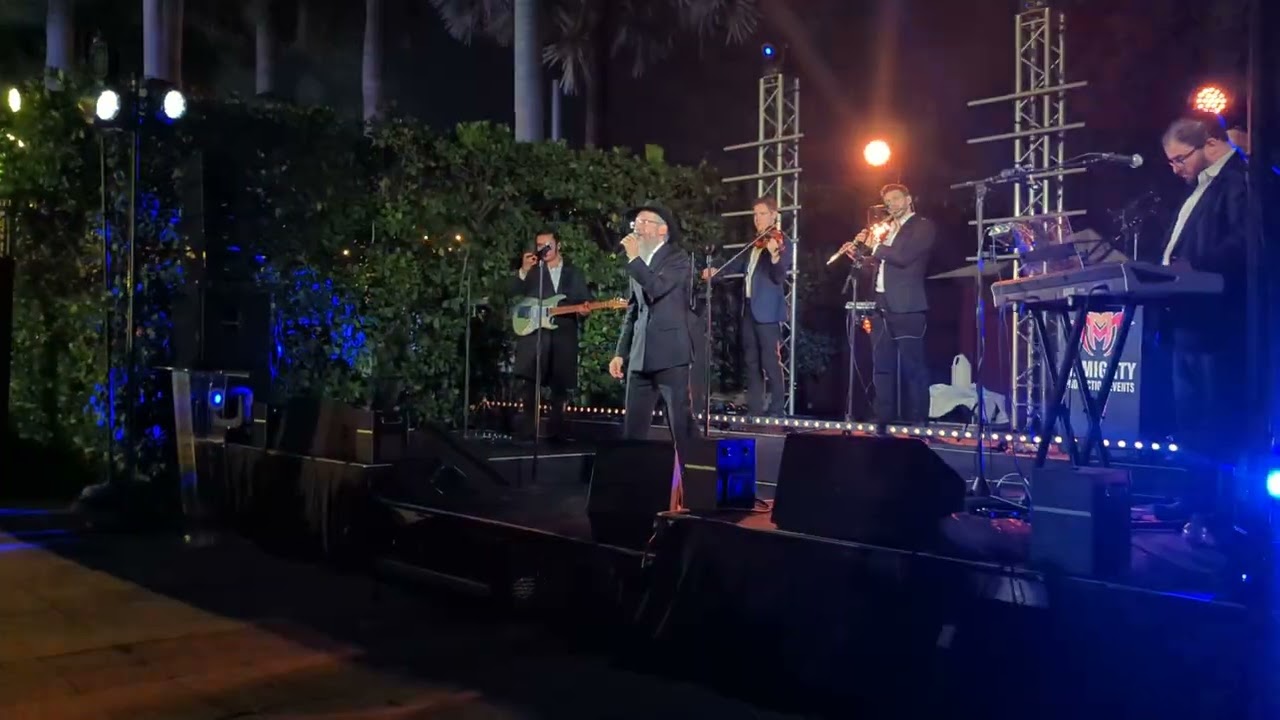 Avraham Fried Chanukah Event 2022 Miami