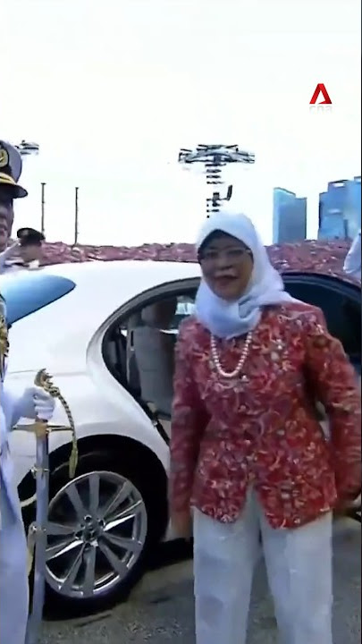 Watch President Halimah Yacob arriving at the Padang for Singapore's National Day Parade. #ndp2023