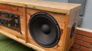 Creative Woodworking: Building a TV Stand with Built-in Speakers from Pallet Wood