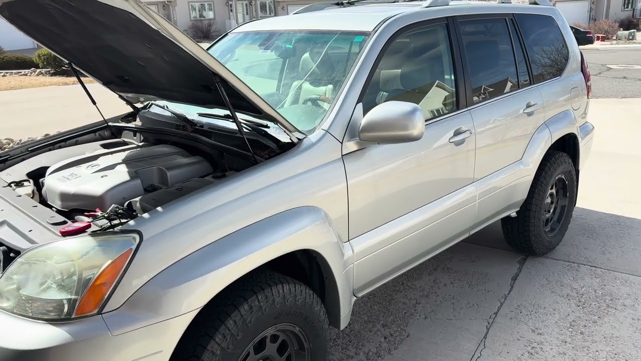 GX470 Solar Panel Install | Battery Trickle Charger