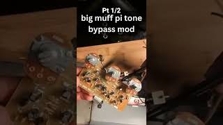 Cheap mod to get more from your big muff pi 🎉#guitarpedal #guitar #diy #bigmuff #guitartone #shorts