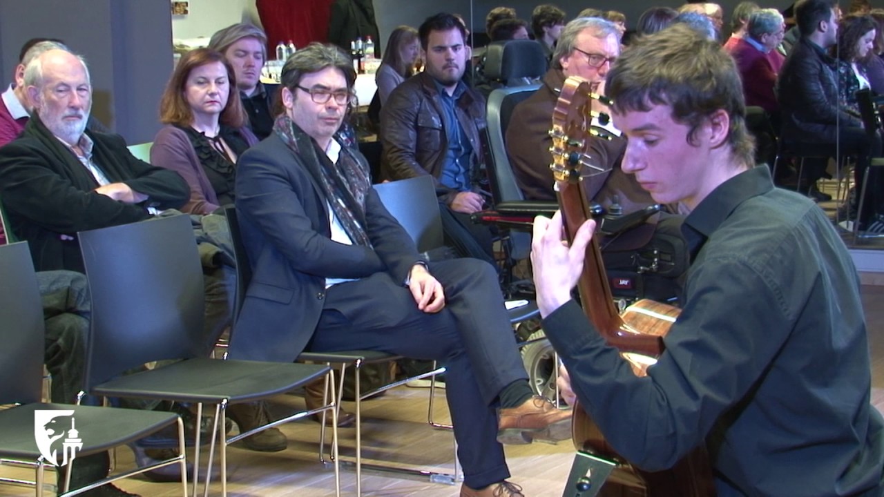Les étudiants du Conservatoire de Liège en session d'enregistrement avec "Ça Balance"