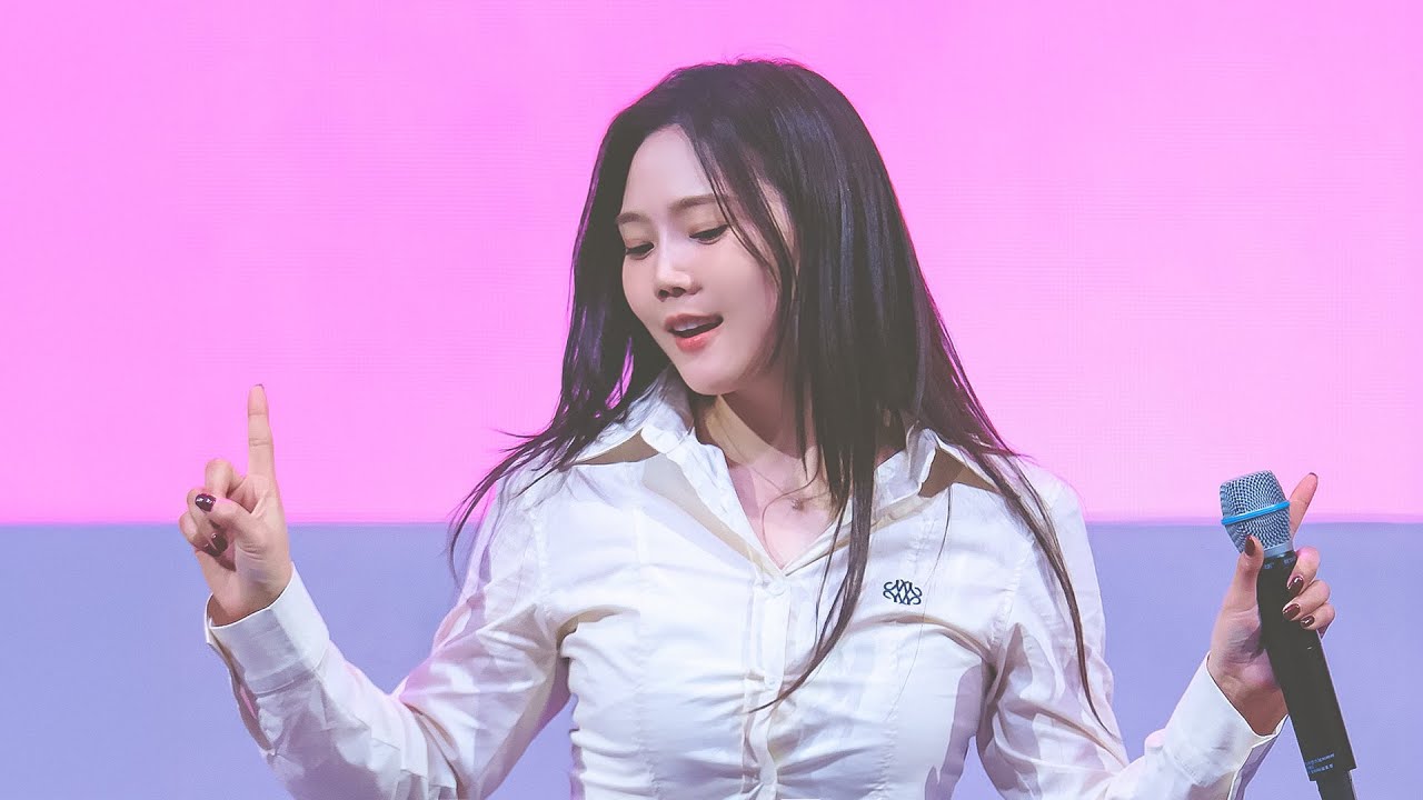 251108 오마이걸 효정 (HyoJung) Full Cam - 던던댄스, 돌핀, 비밀정원, 살짝 설렜어 - 태고종 영산재 국제수계대법회 [직캠 / FANCAM[ [4K 60p]