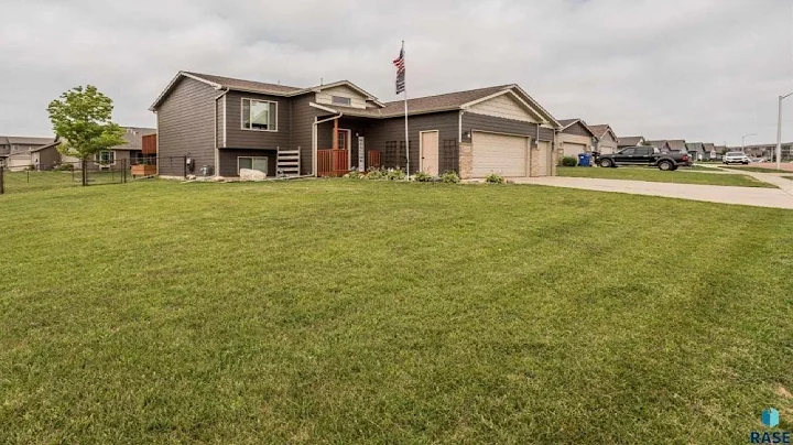 4041 S Homerun Ave, Sioux Falls, SD Presented by Dave Mettler Real Estate Team.